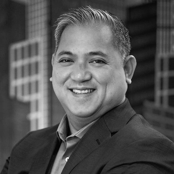 Portrait of Chris Hipolito